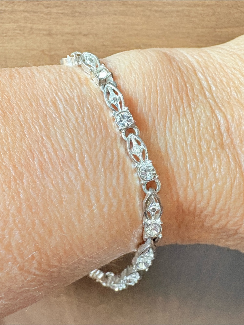 Vintage Avon CZ Tennis Bracelet Marquise Links Rhinestone Accents 7.5” - 8.5” - Picture 3 of 9